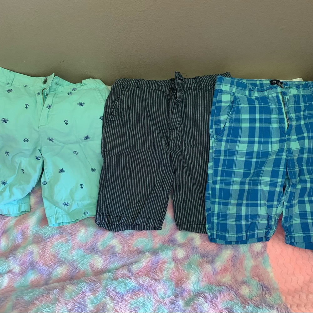 Bundle of shorts.